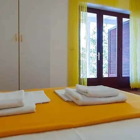 Buco * ستاريغغاد باكلينتسا