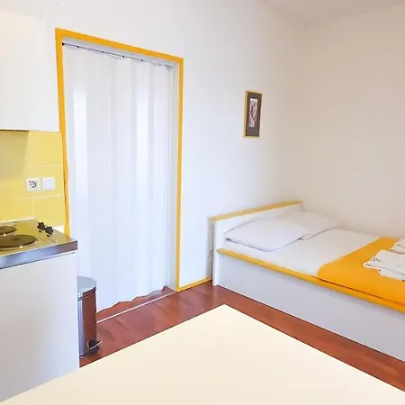 Appartamento Buco Starigrad Paklenica