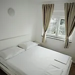 Buco Διαμέρισμα Starigrad Paklenica