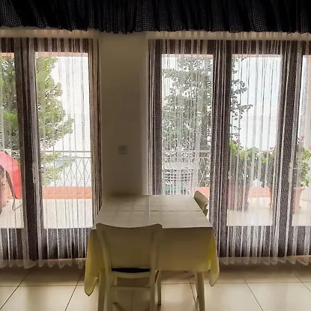 Apartment Buco *